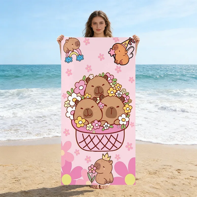 Towel Small Sport - منشفة شاطئ كرتونية بتصميم الكابيبارا سريعة