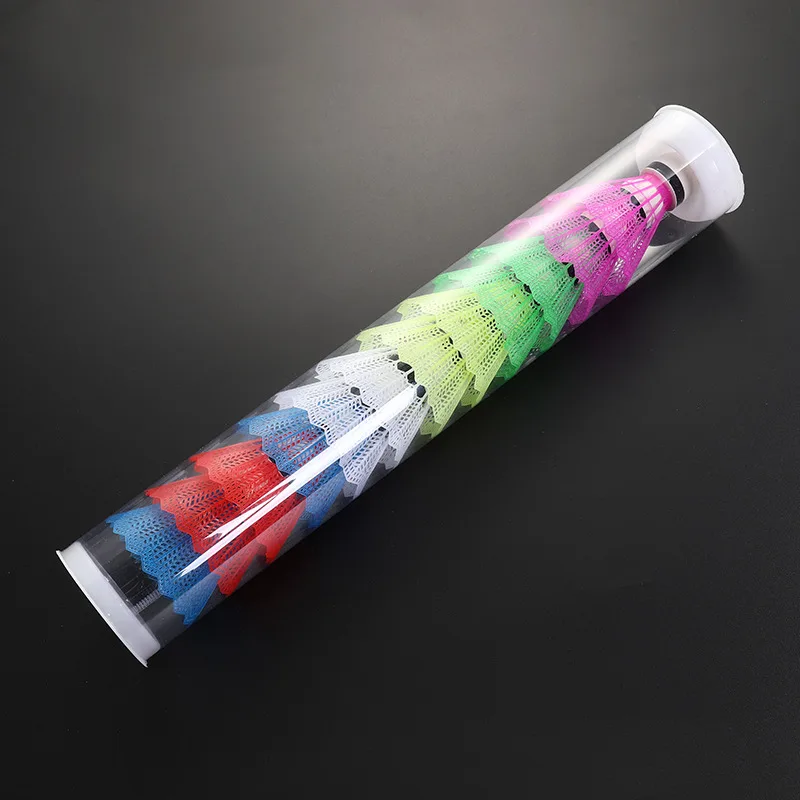 12 قطعة من كرات الريشة الطائرة - مراجعة Nylon Shuttlecock 12 وسعره