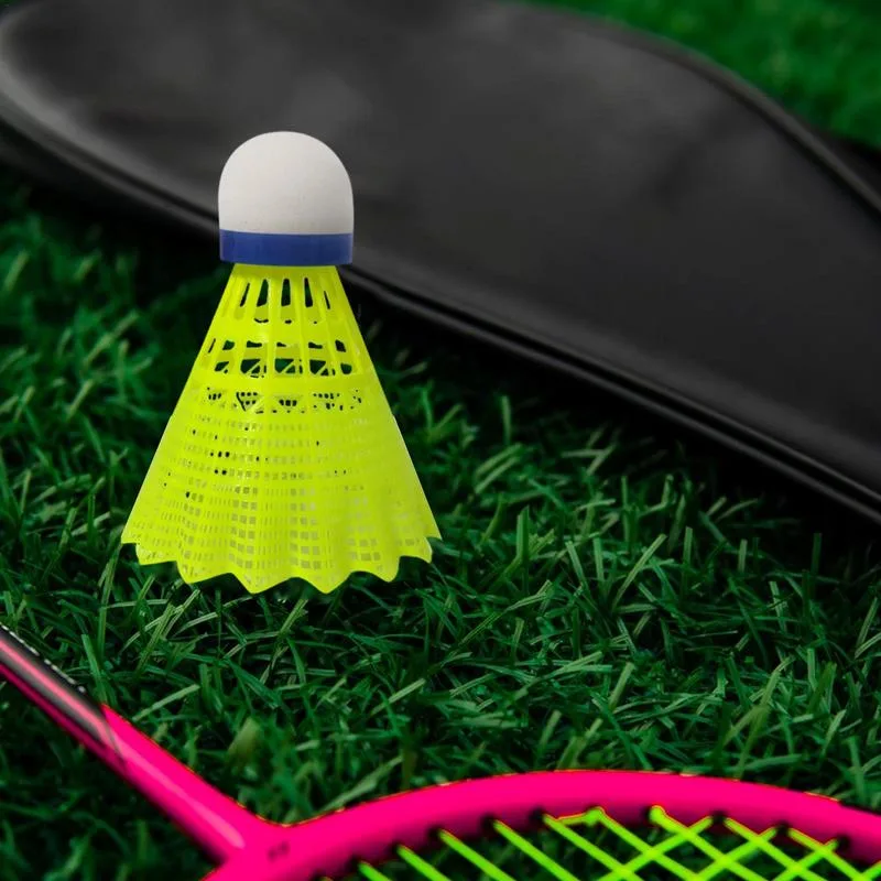كرات لعبة الكرات المصنوعة من ا - مراجعة Nylon Shuttlecock 12 وسعره